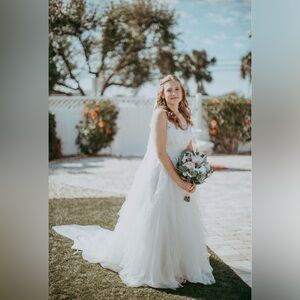 Elegant White Wedding Dress
